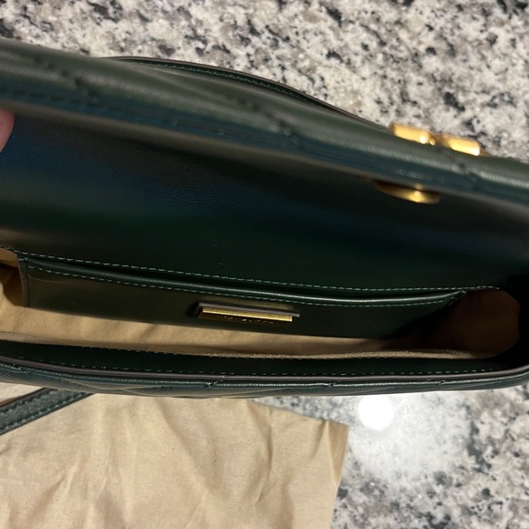 Tory Birch Purse - barely used - Picture 3 of 6